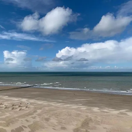 In By The Marina 아파트 *